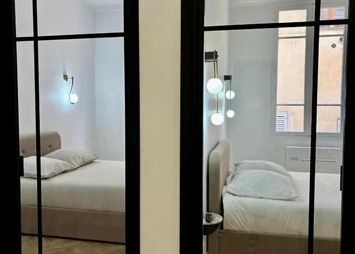 Luxueux A 2 Pas De La Mer, Vieille *